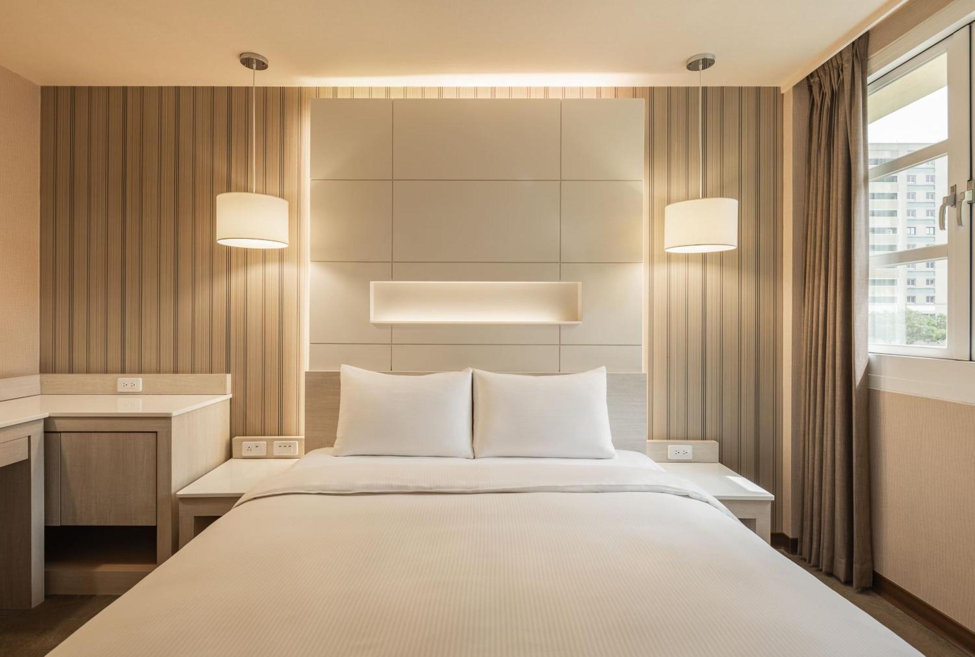 Kindness Hotel - Zhongshan Bade Branch Kaohsiung Room photo