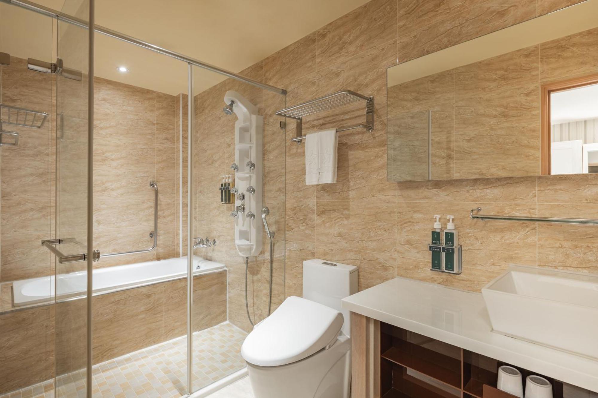 Kindness Hotel - Zhongshan Bade Branch Kaohsiung Room photo