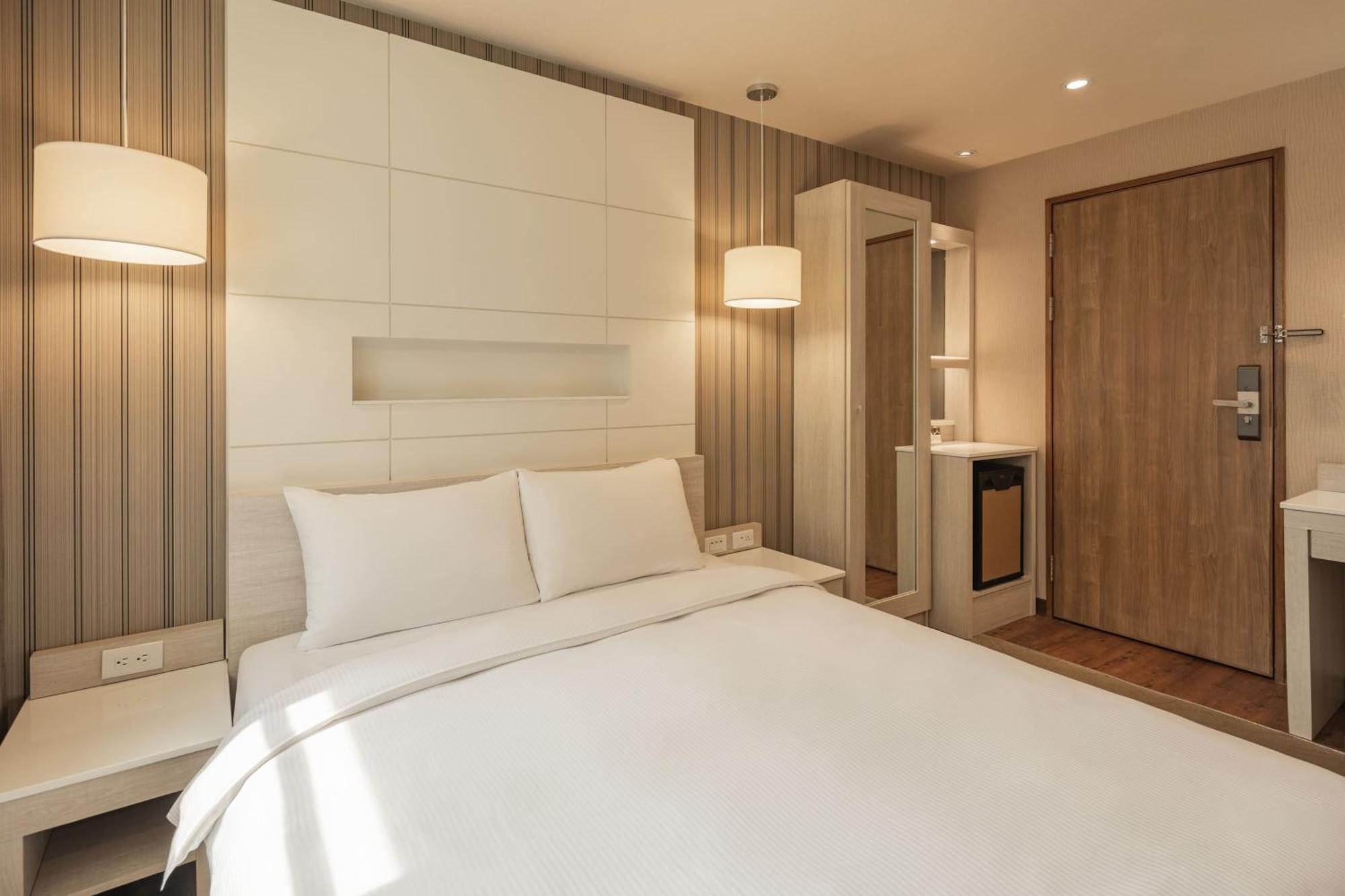 Kindness Hotel - Zhongshan Bade Branch Kaohsiung Room photo