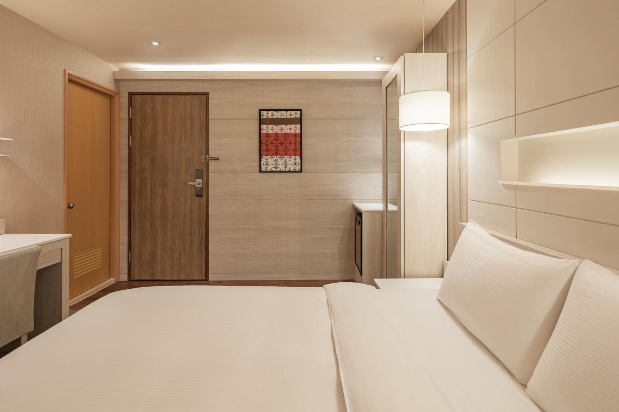 Kindness Hotel - Zhongshan Bade Branch Kaohsiung Room photo